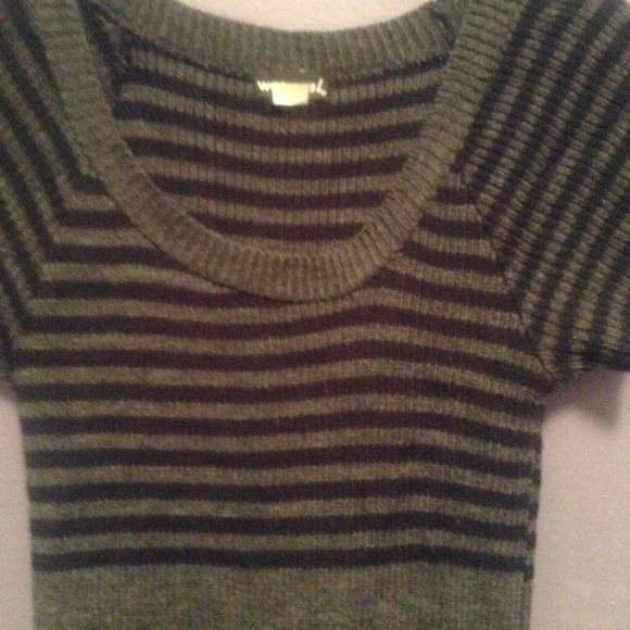 Knit short sleeve dress - Picture 3 of 6